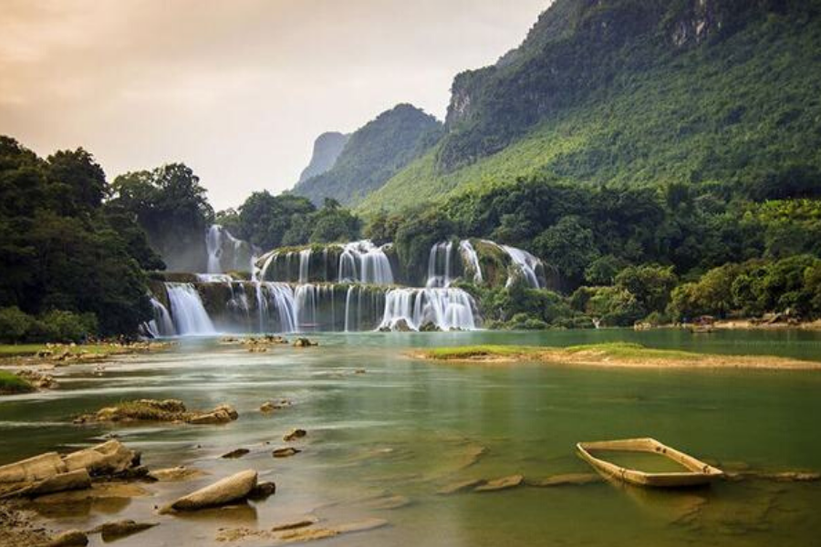 Ban Gioc Waterfall Tour Ultimate Travel Guide 2021