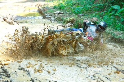 Head-to-Toe about S-shaped Vietnam Dirt Bike Tours