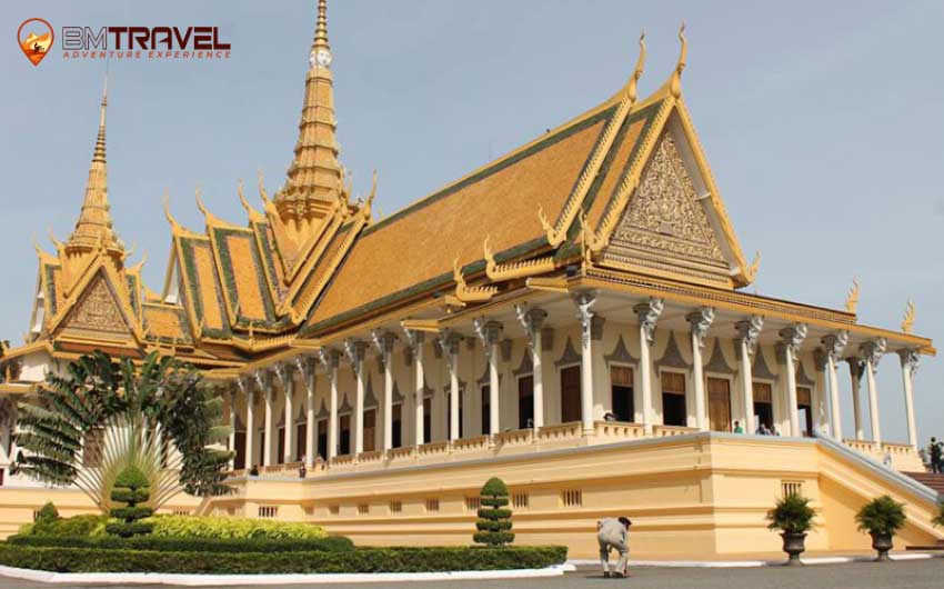 Phnom penh - cambodia motorbike tours