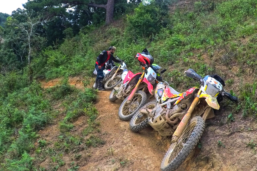 south vietnam enduro motorbike tour Da Lat