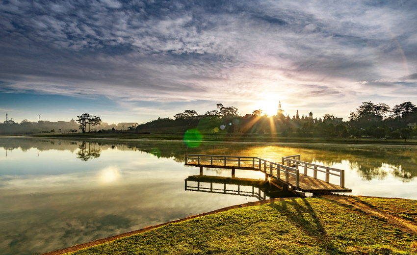 Xuan Huong Lake