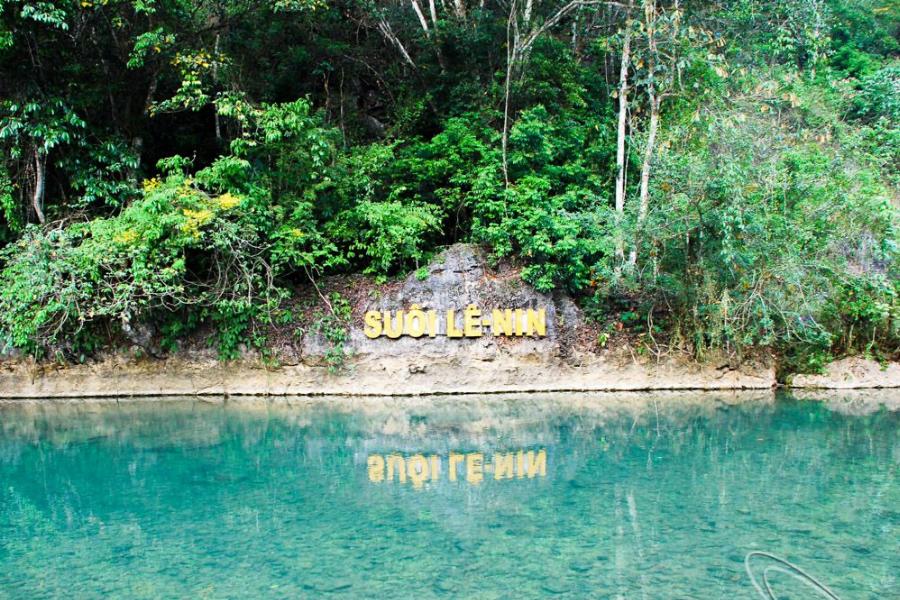 ban gioc waterfall detian falls lenin stream