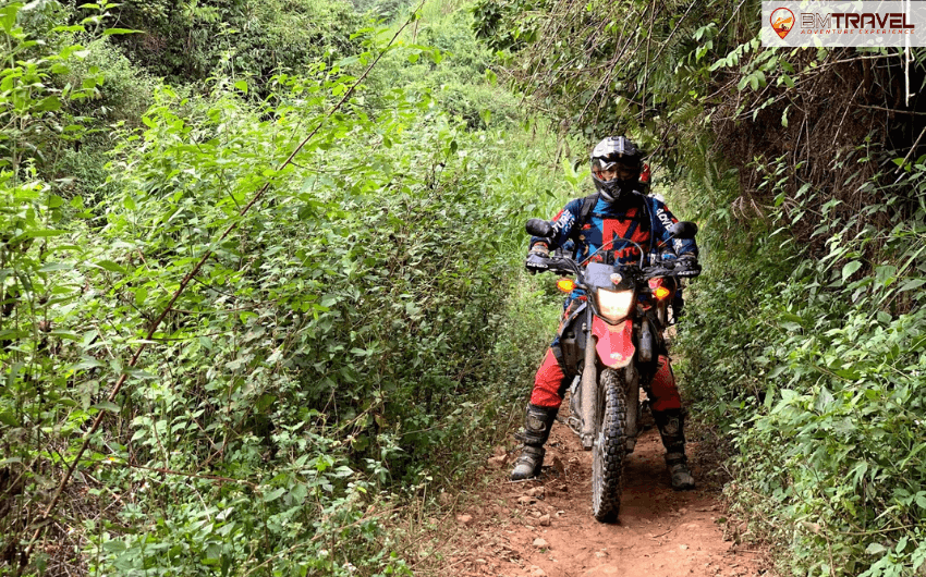 Hanoi To Mai Chau by Motorcycle