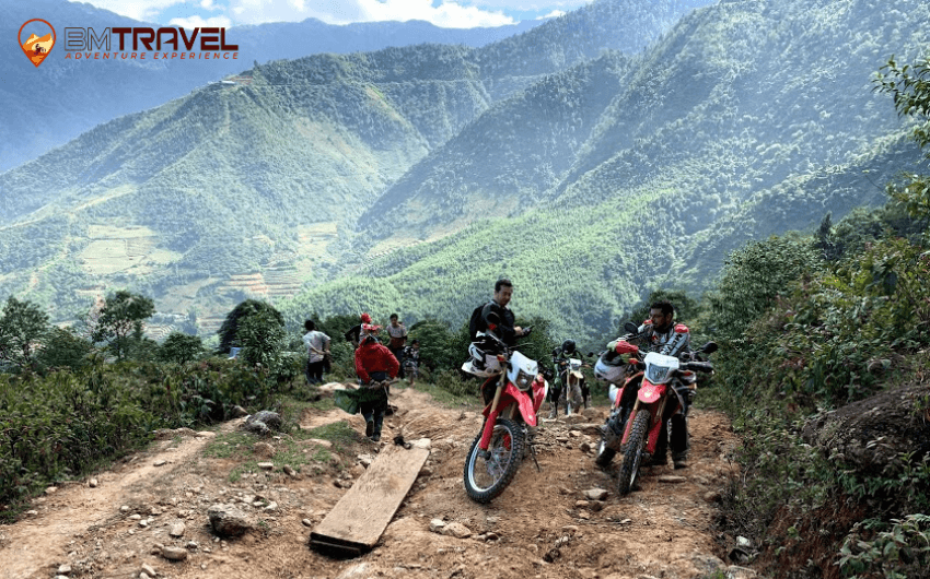  North Vietnam Motorbike Route from Yen Minh ” Lung Cu ” Dong Van ” Meo Vac ” Ha Giang