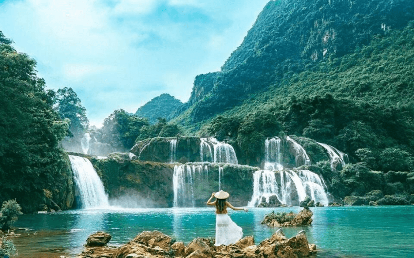 North Vietnam Motorbike Route from Hanoi ” Ba Be Lake ” Ban Gioc Waterfall