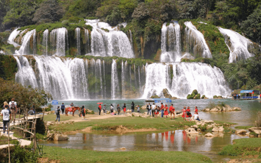 SAPA ” SIN HO VIETNAM LOOP: TRACING BACK TO THE NATURAL WONDERS OF VIETNAM 4