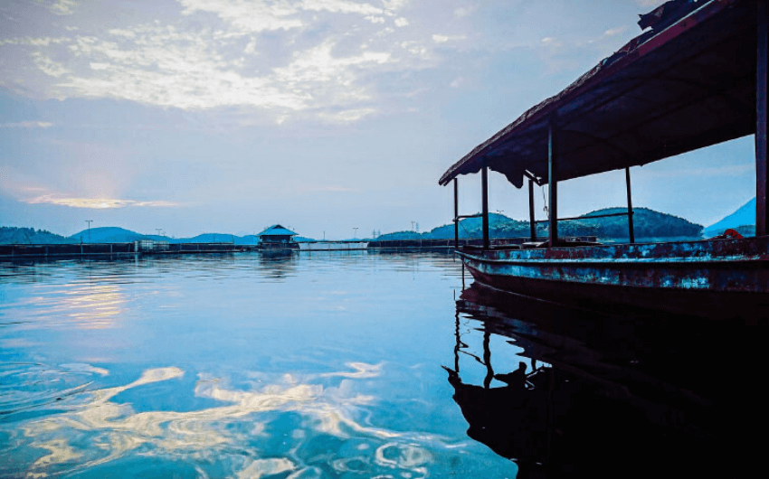 Overview of Thac Ba Lake