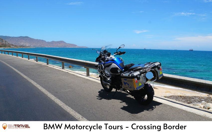 BMW motorcycle tours - Crossing Border