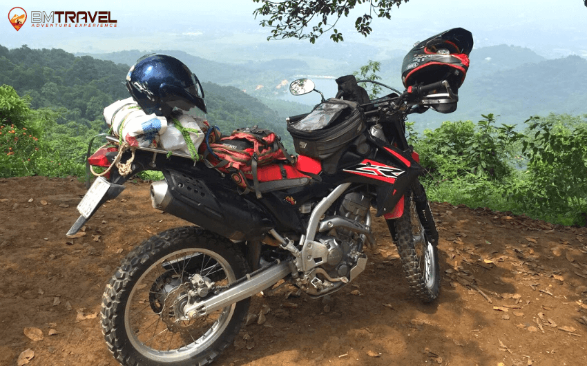 Vietnam motorcycle trips near Hanoi