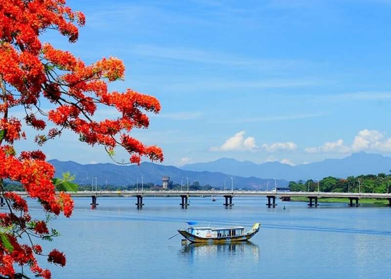 notes when traveling to hue