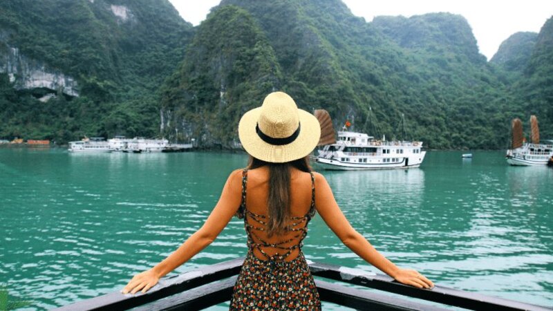 tips for exploring halong bay like a local