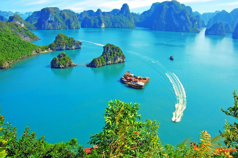 What time to visit Ha Long Bay? Detailed decoding