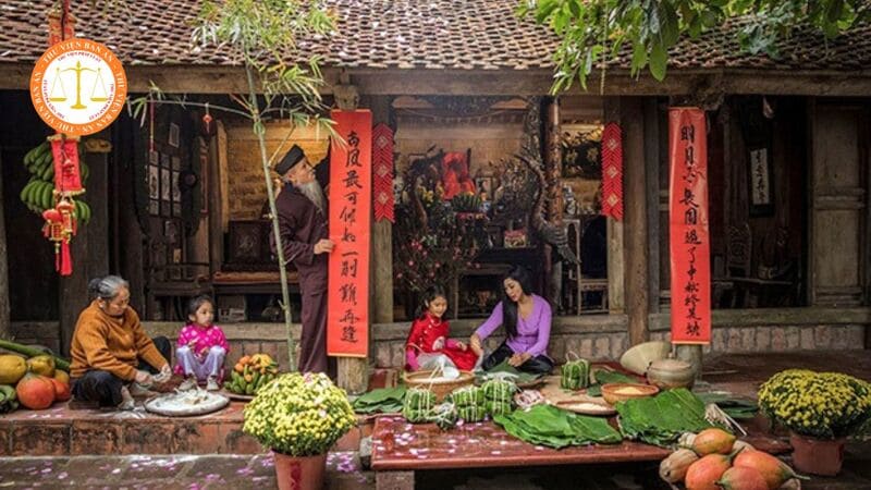 differences between celebrating vietnamese new year and western new year