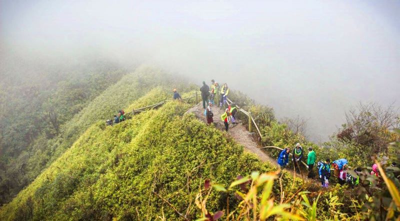 conquering-fansipan-peak-8